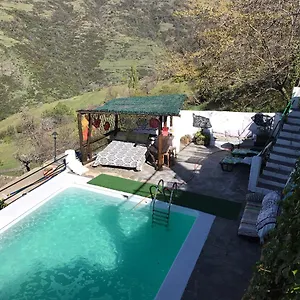  Country house 